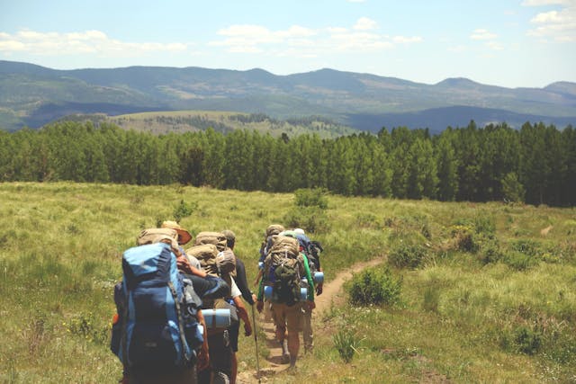 A Beginner's Guide to Hiking: Tips for Safe and Enjoyable Adventures